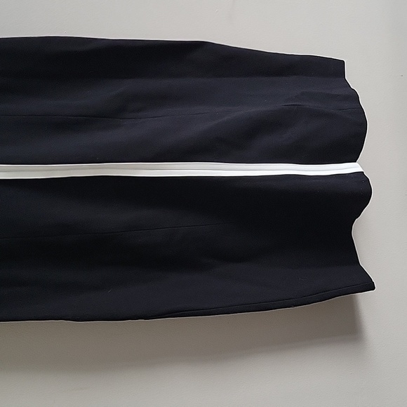 Talbots Black Form-fitting Dress Sz 4P NWT - Picture 3 of 8